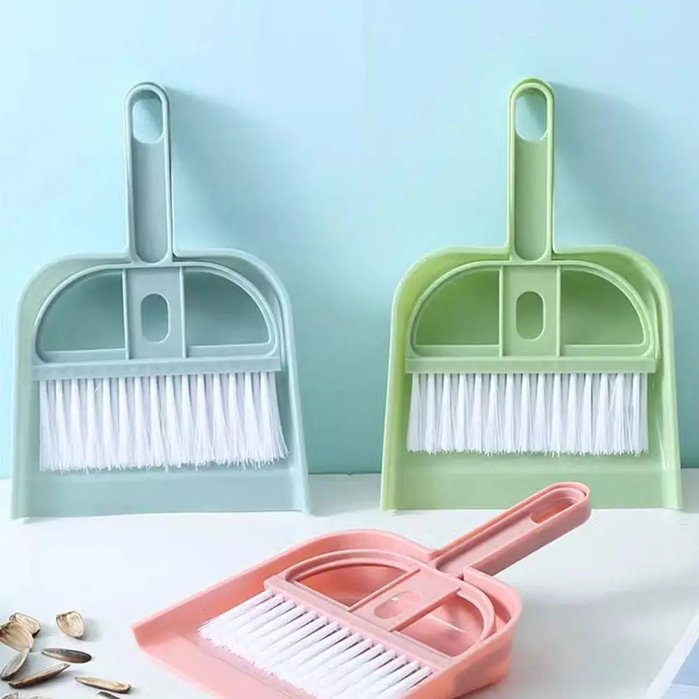 Woof Wink Mini Broom & Dustpan Cleaning Set