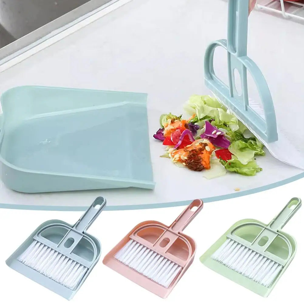 Woof Wink Mini Broom & Dustpan Cleaning Set