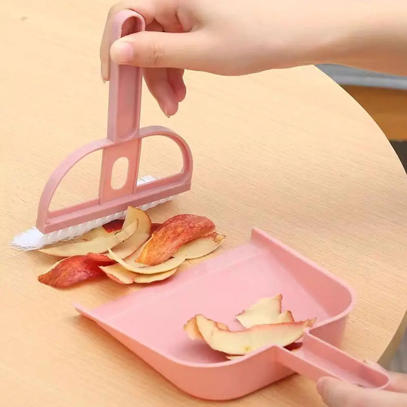 Woof Wink Mini Broom & Dustpan Cleaning Set